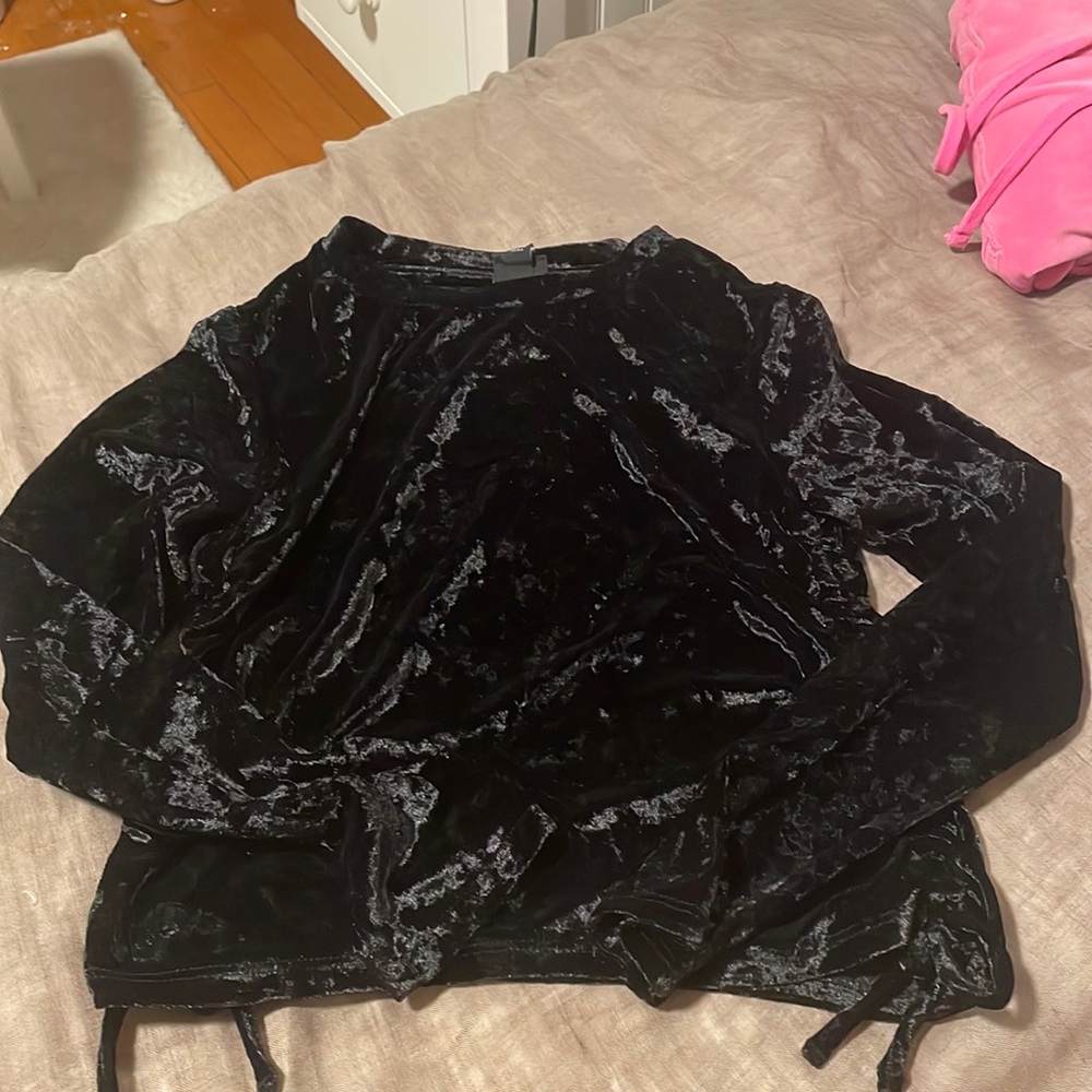 Velvet Art Class fancy black top